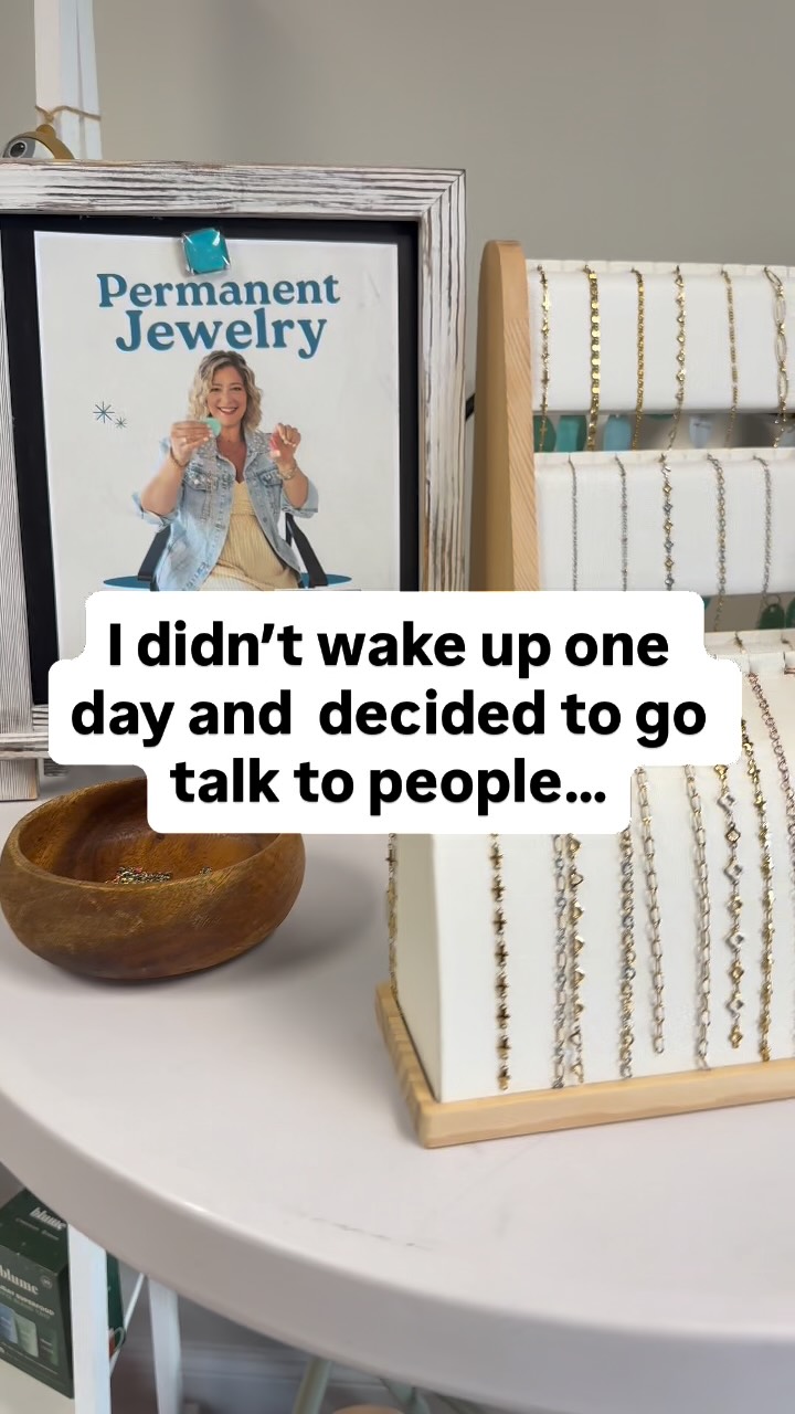 That feeling you get when you go out, network, connect in the community & do what you love with the bonus of earning $$ while you do it. 
.
That’s the beauty of what I get to do. If you are a hairdresser, boutique owner, have a networking group or just love to be in community, this is the place for you! 
.
Let’s connect! 🩵