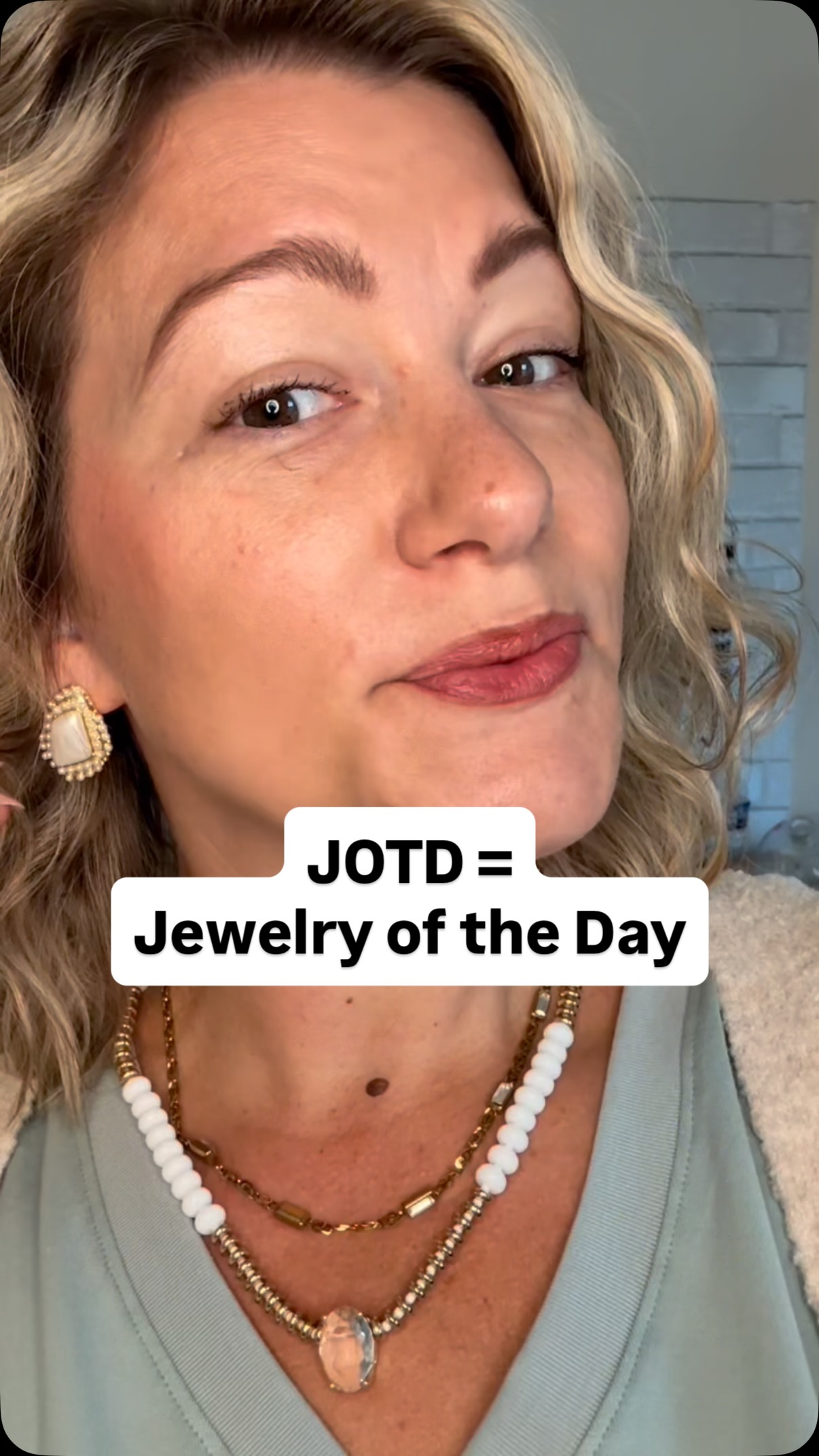 We always see outfit of the day, why not create a series of jewelry of the day? I can’t wait to start sharing!! Comment ‘3’ for today’s look! 
.
#jewelrylife #jotd #ootd #affordablefashion