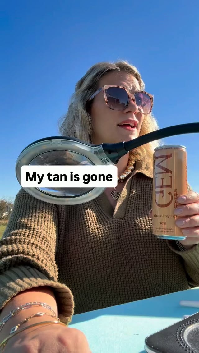 If you’re not drinking @drinkgemblends, what are you even doing?! 
.
But seriously, 🍊 the Tangerine blend is SO good! It’s made with adaptogens to support your energy without that afternoon crash, and it’s a refreshing alternative to that extra loaded coffee ☕️ when you need a little pick me up! 🙌 

Use my link to get a discount today! Comment GEM and I will share it over 🙌
.
#sipandshine #summertimesadness #itsfallyall #christmasiscoming