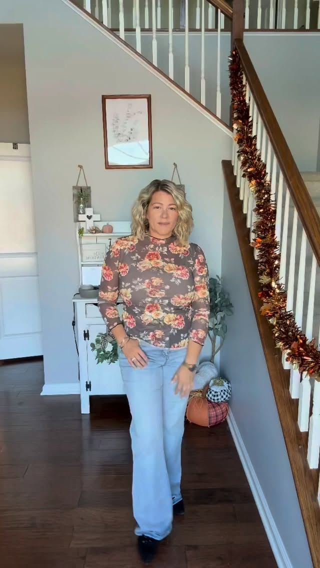 Fall is more than just a cute outfit change. Style it with jewelry, jackets, glasses… whatever feels like you! Comment LINK to check out any of these pieces to add into your fall essentials. 
.
#fallyall #style #affordable #momlooks #effortless